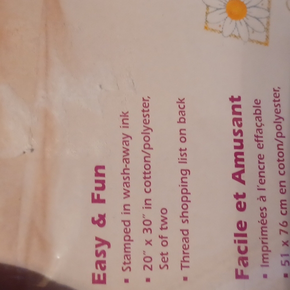 DEMENSONS Pillow Case In Stamped Cross Stich Daisies on Gingham 73363 20"×30" - Picture 9 of 9